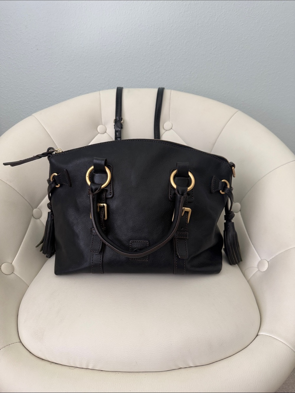 Dooney & Bourke Florentine Black Leather Satchel Bag Gold Accents READ Descripti - Picture 3 of 16